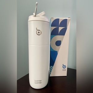 Bottle Bottle stainless steel vacuum insulated water bottle with straw/lid 24oz